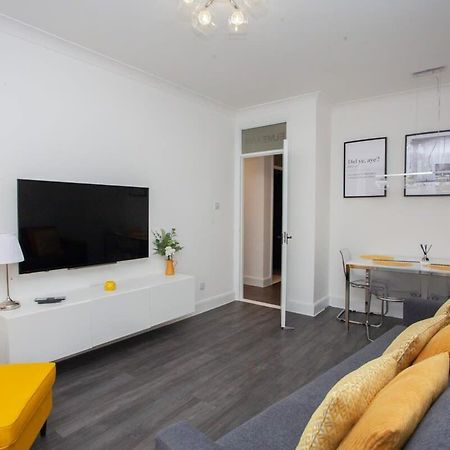 Newly Renovated City Apartment กลาสโกว์ ภายนอก รูปภาพ