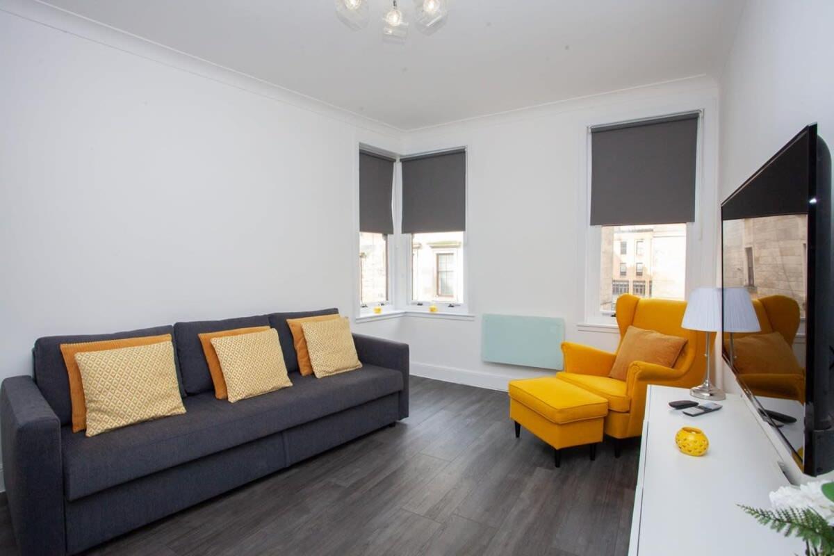 Newly Renovated City Apartment กลาสโกว์ ภายนอก รูปภาพ
